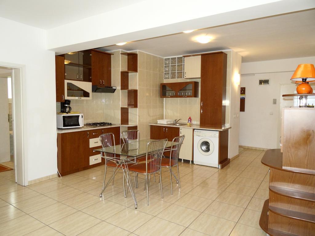 Club Topaz Apartments Нептун Номер фото