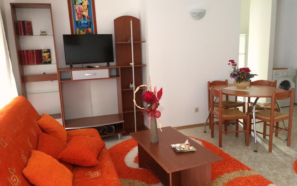 Club Topaz Apartments Нептун Экстерьер фото