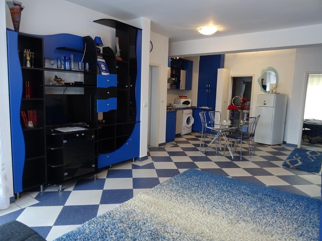 Club Topaz Apartments Нептун Экстерьер фото