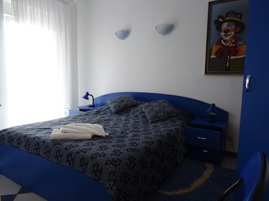 Club Topaz Apartments Нептун Экстерьер фото