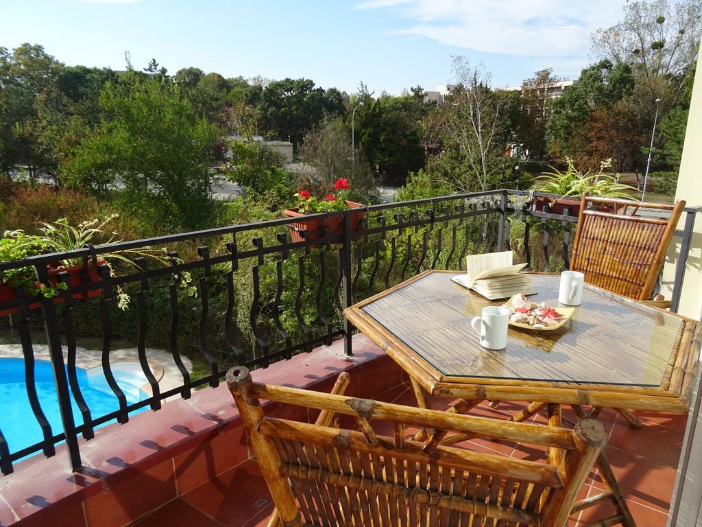 Club Topaz Apartments Нептун Экстерьер фото