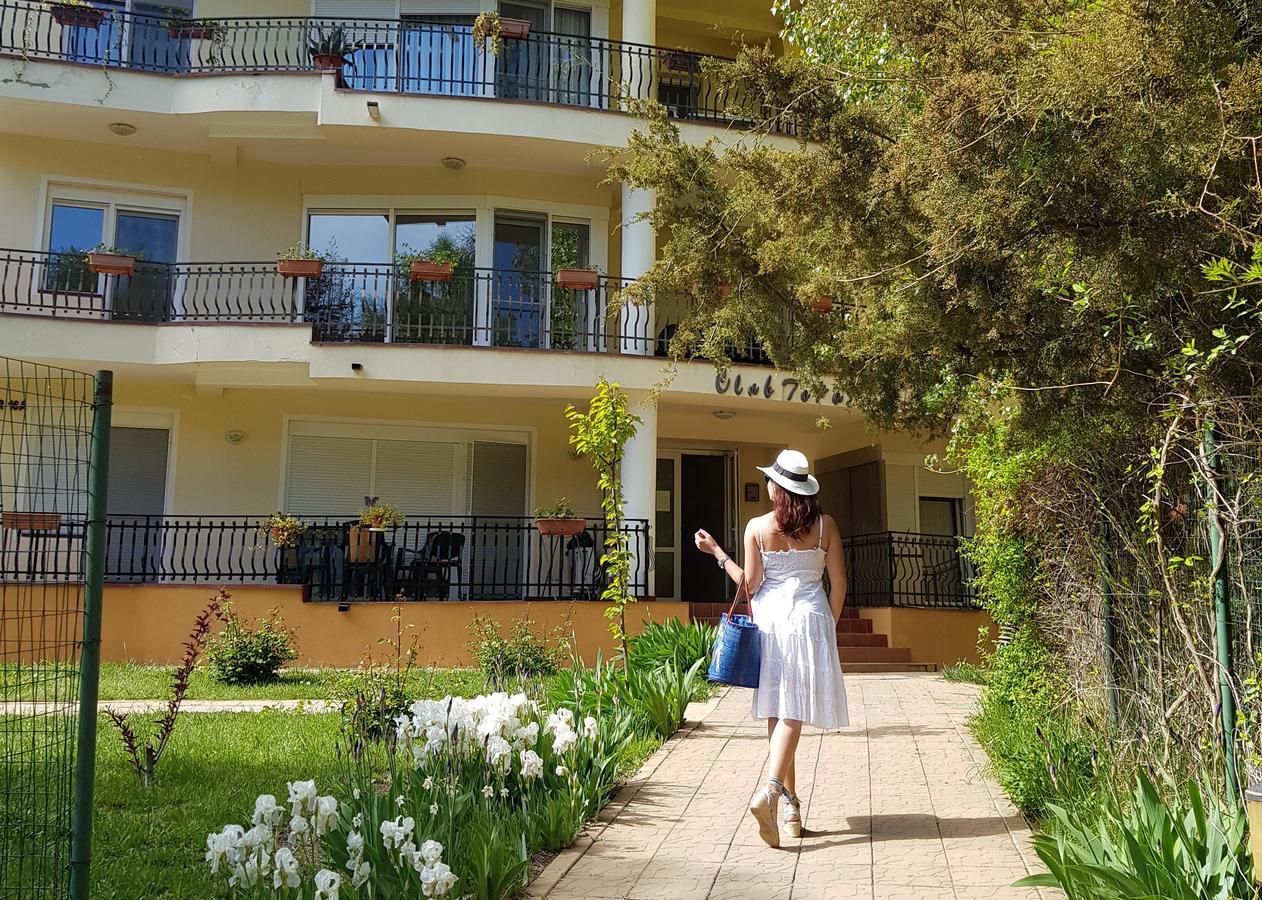 Club Topaz Apartments Нептун Экстерьер фото